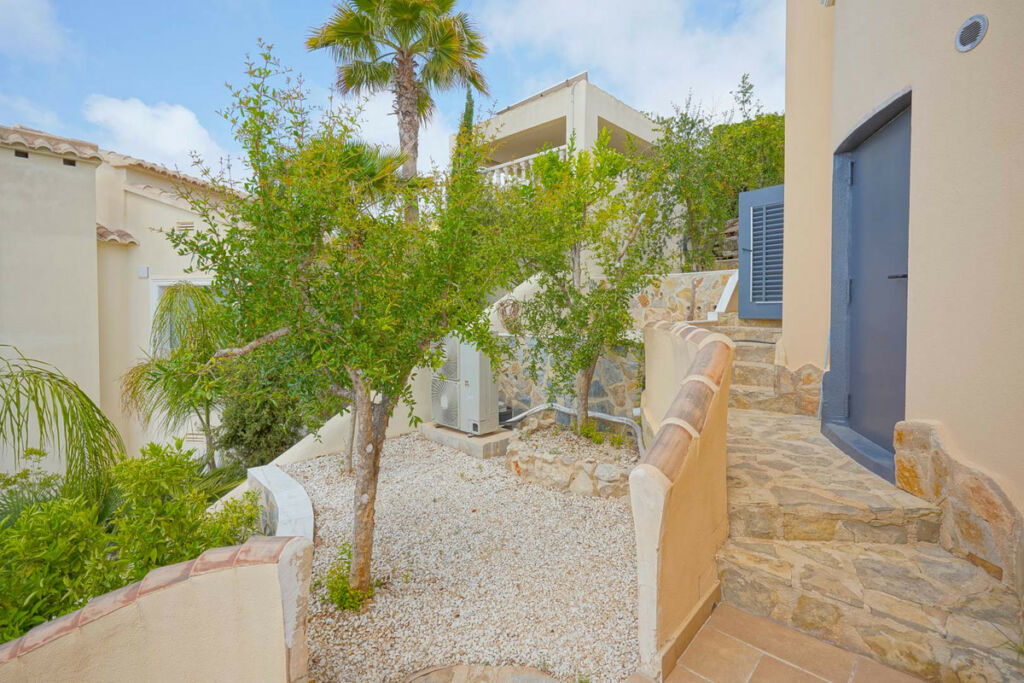 Detached Villa Benitachell Alicante - image 33