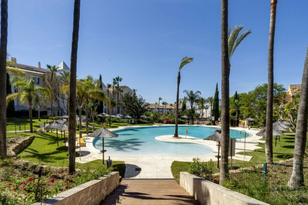 Ground Floor Apartment Bahía de Marbella Málaga - image 26