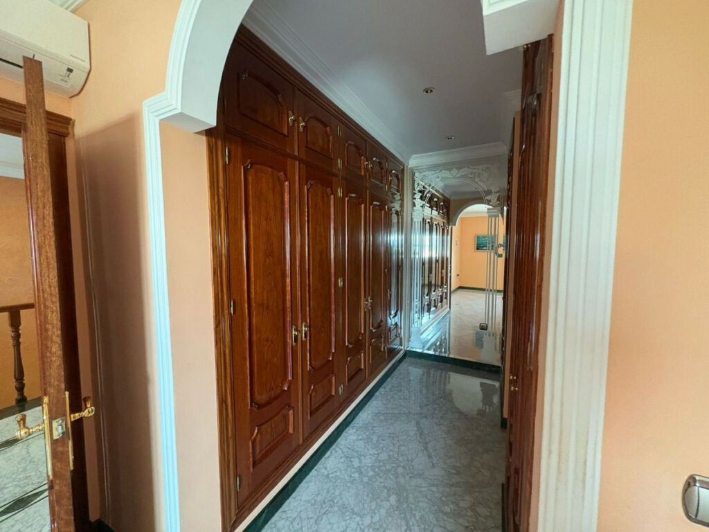 Detached Villa Alhaurín de la Torre Málaga - image 20