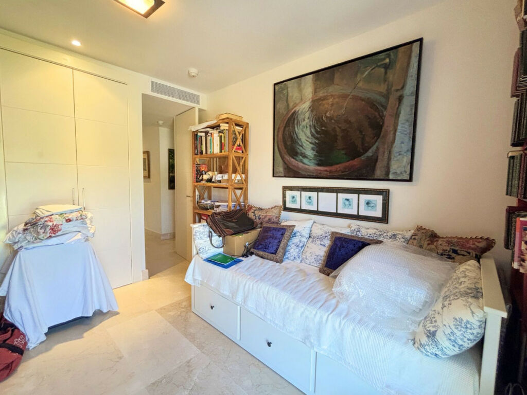 Penthouse La Duquesa Málaga - image 34
