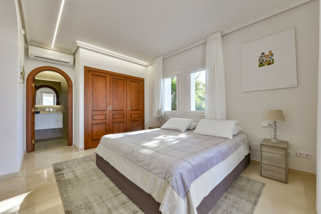 Detached Villa Altea Alicante - image 34