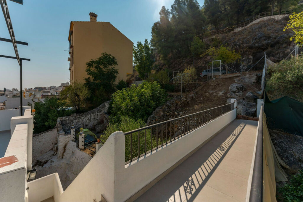 Townhouse Monda Málaga - image 34
