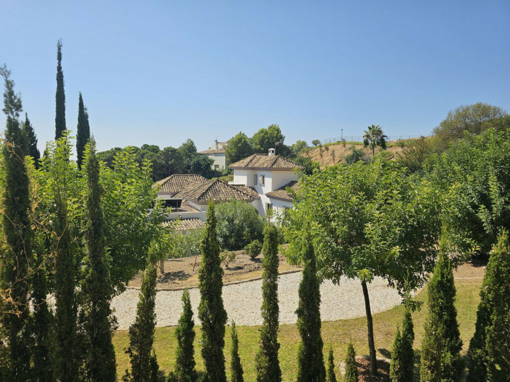 Detached Villa Benahavís Málaga - image 34