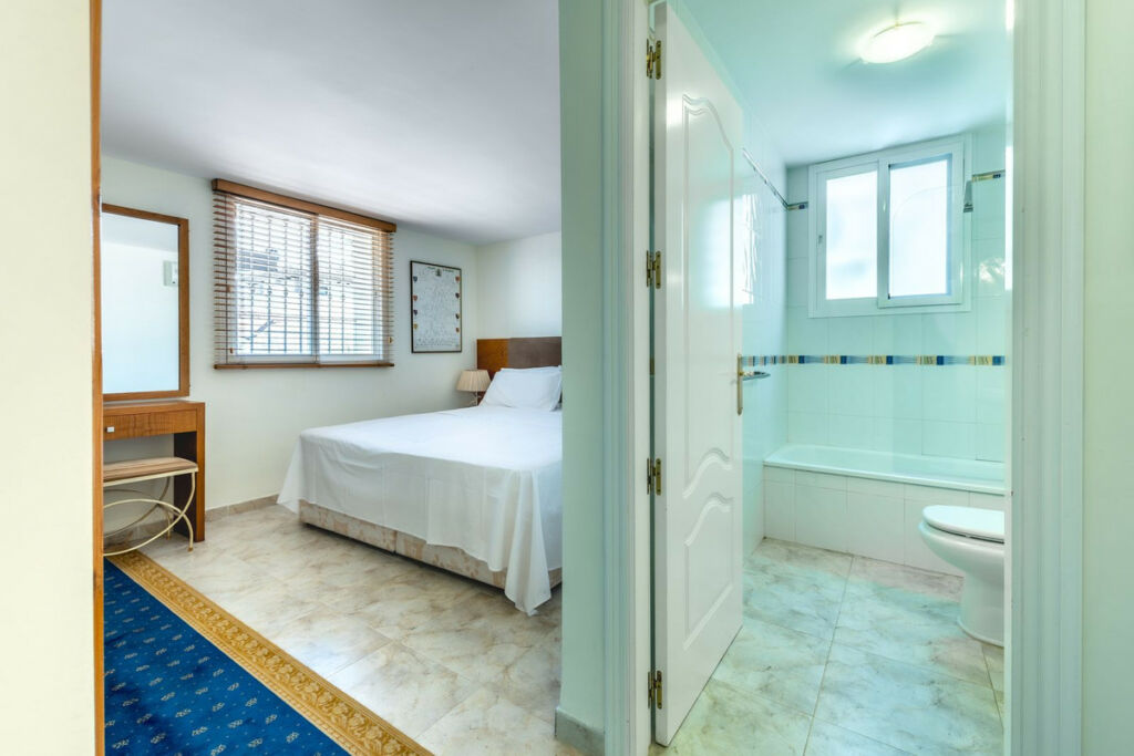 Detached Villa Coín Málaga - image 34