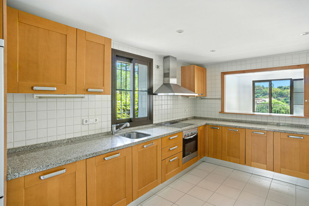 Townhouse Los Arqueros Málaga - image 34