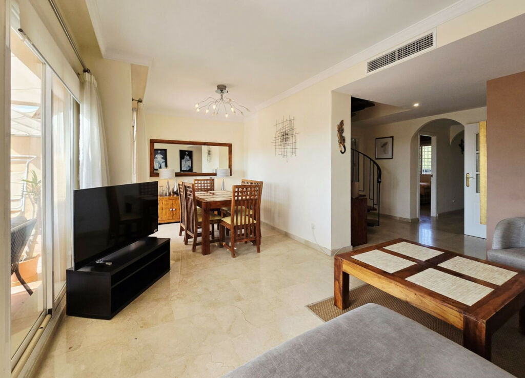 Penthouse Elviria Málaga - image 34