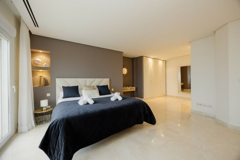 Penthouse Duplex Nueva Andalucía Málaga - image 34