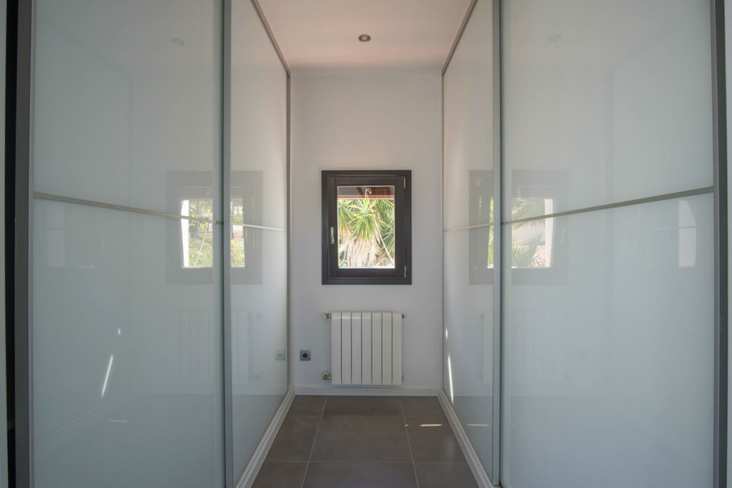 Detached Villa Moraira Alicante - image 34