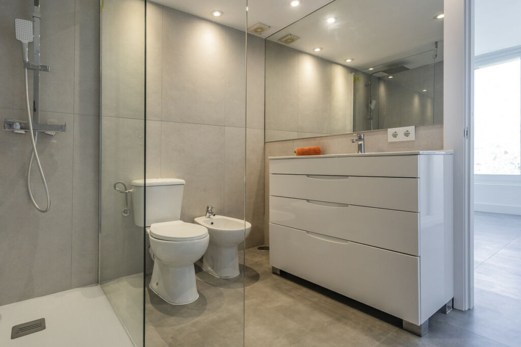 Middle Floor Apartment Río Real Málaga - image 34
