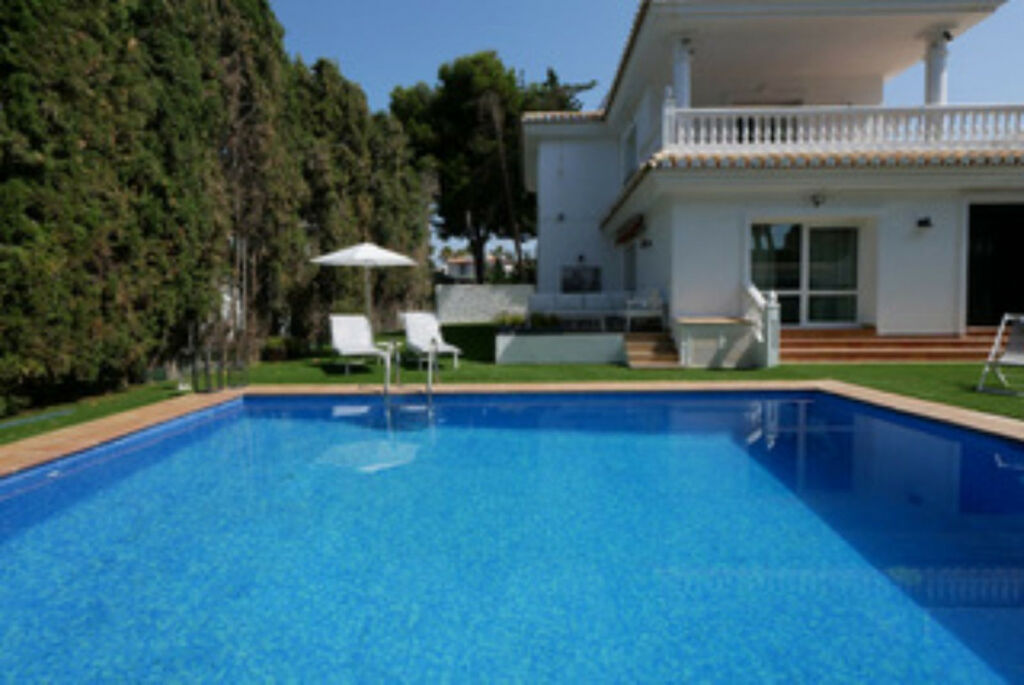 Detached Villa Cabopino Málaga - image 34