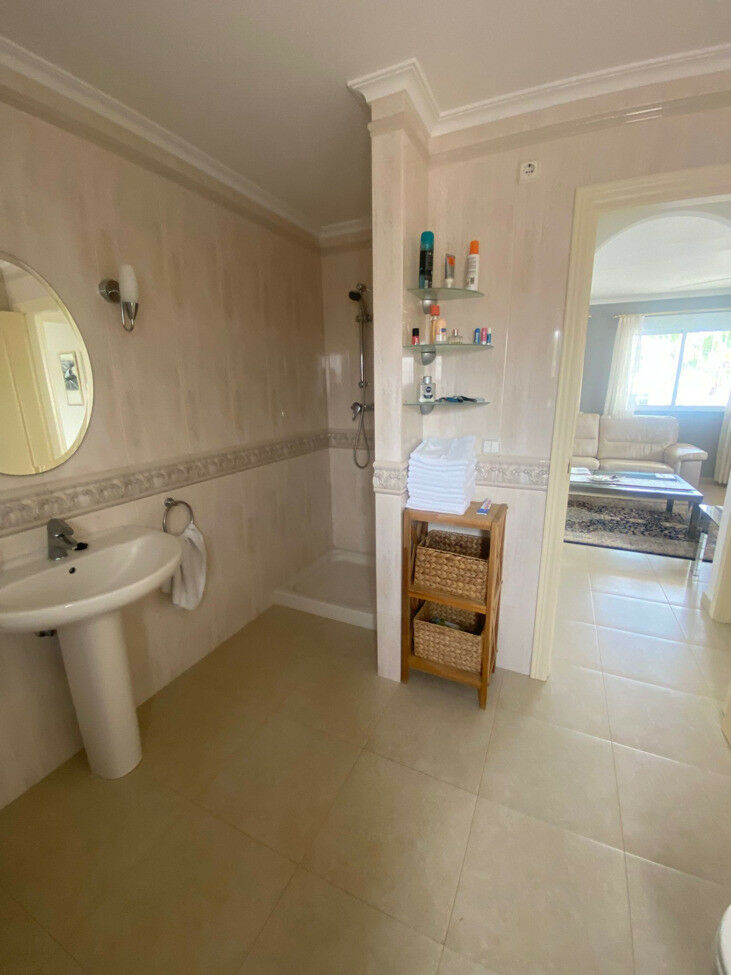 Detached Villa Algorfa Alicante - image 35
