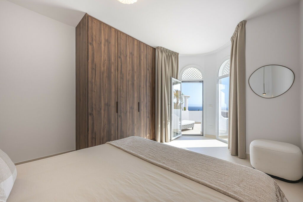 Middle Floor Apartment The Golden Mile Málaga - image 34