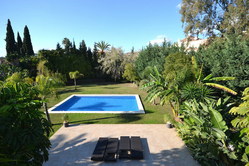 Detached Villa Nueva Andalucía Málaga - image 35