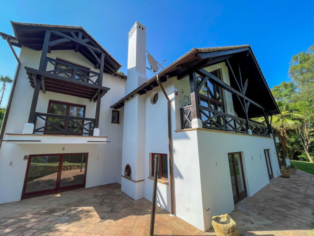 Detached Villa Sotogrande Cádiz - image 35