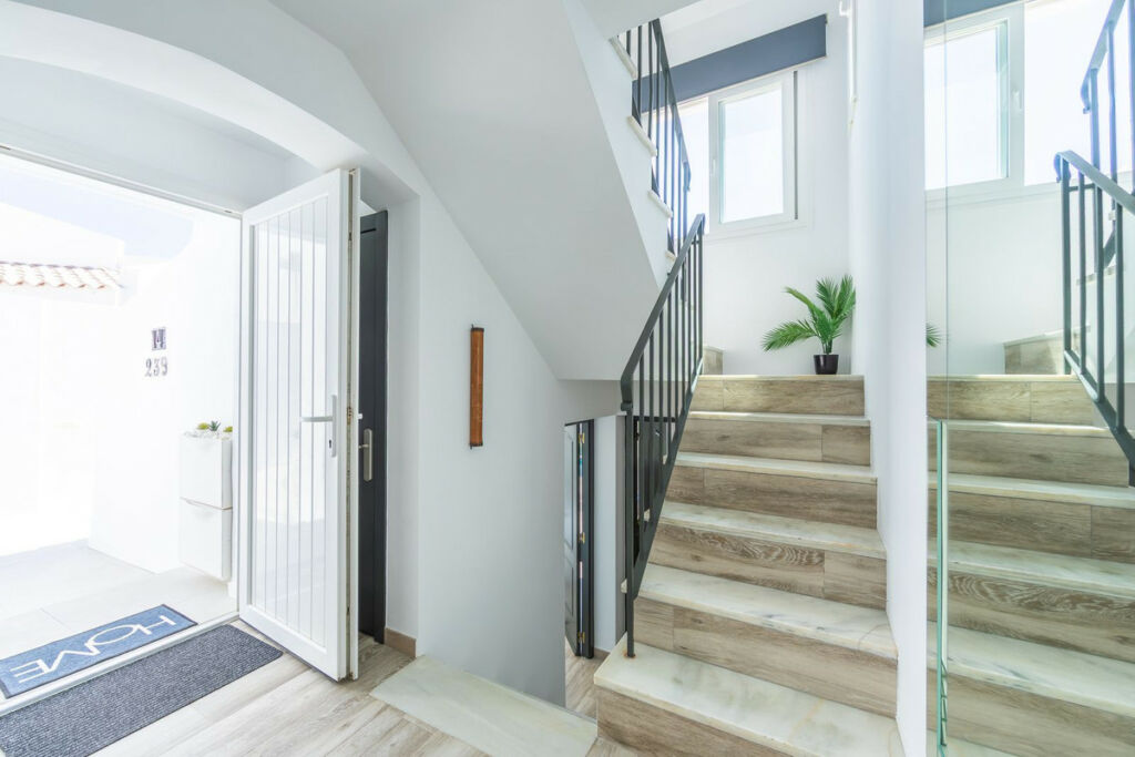 Detached Villa Estepona Málaga - image 35