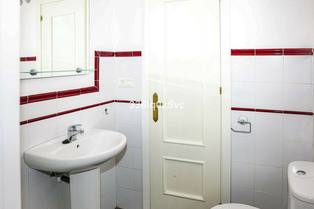 Top Floor Apartment Benahavís Málaga - image 35