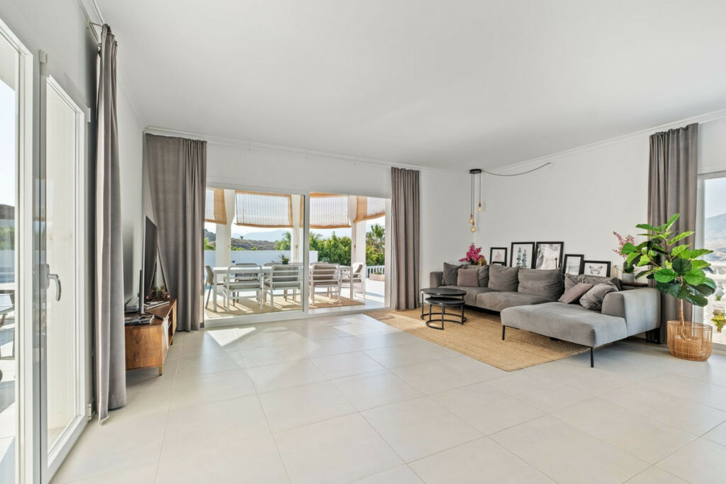 Detached Villa Cerros del Aguila Málaga - image 35