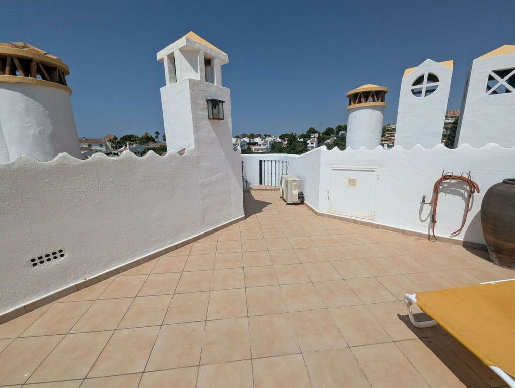 Penthouse Calahonda Málaga - image 34