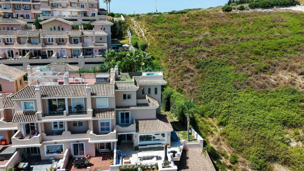 Semi-Detached House La Duquesa Málaga - image 35