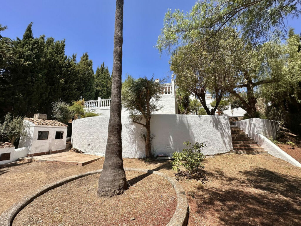Detached Villa Cerros del Aguila Málaga - image 35
