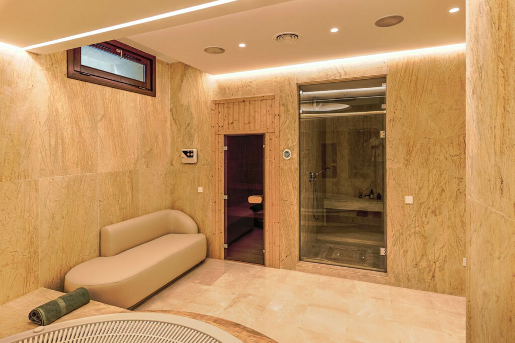 Detached Villa Marbella Málaga - image 37