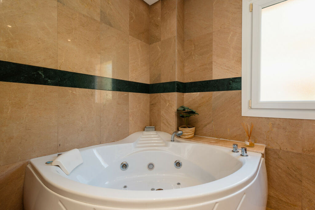 Penthouse Duplex Nueva Andalucía Málaga - image 35