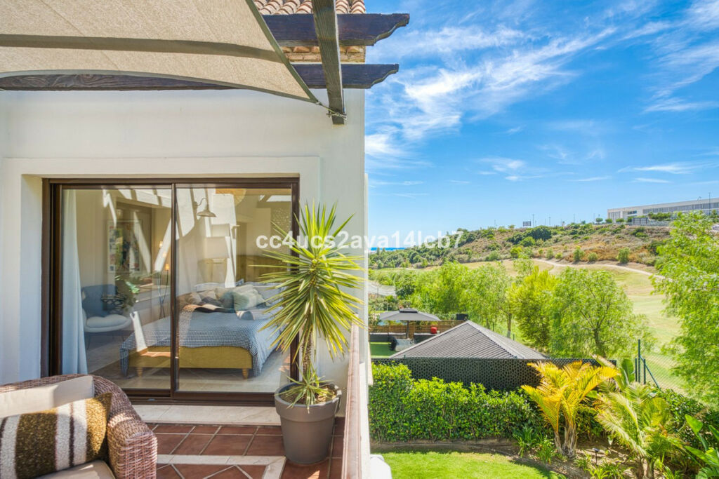 Detached Villa Estepona Málaga - image 35