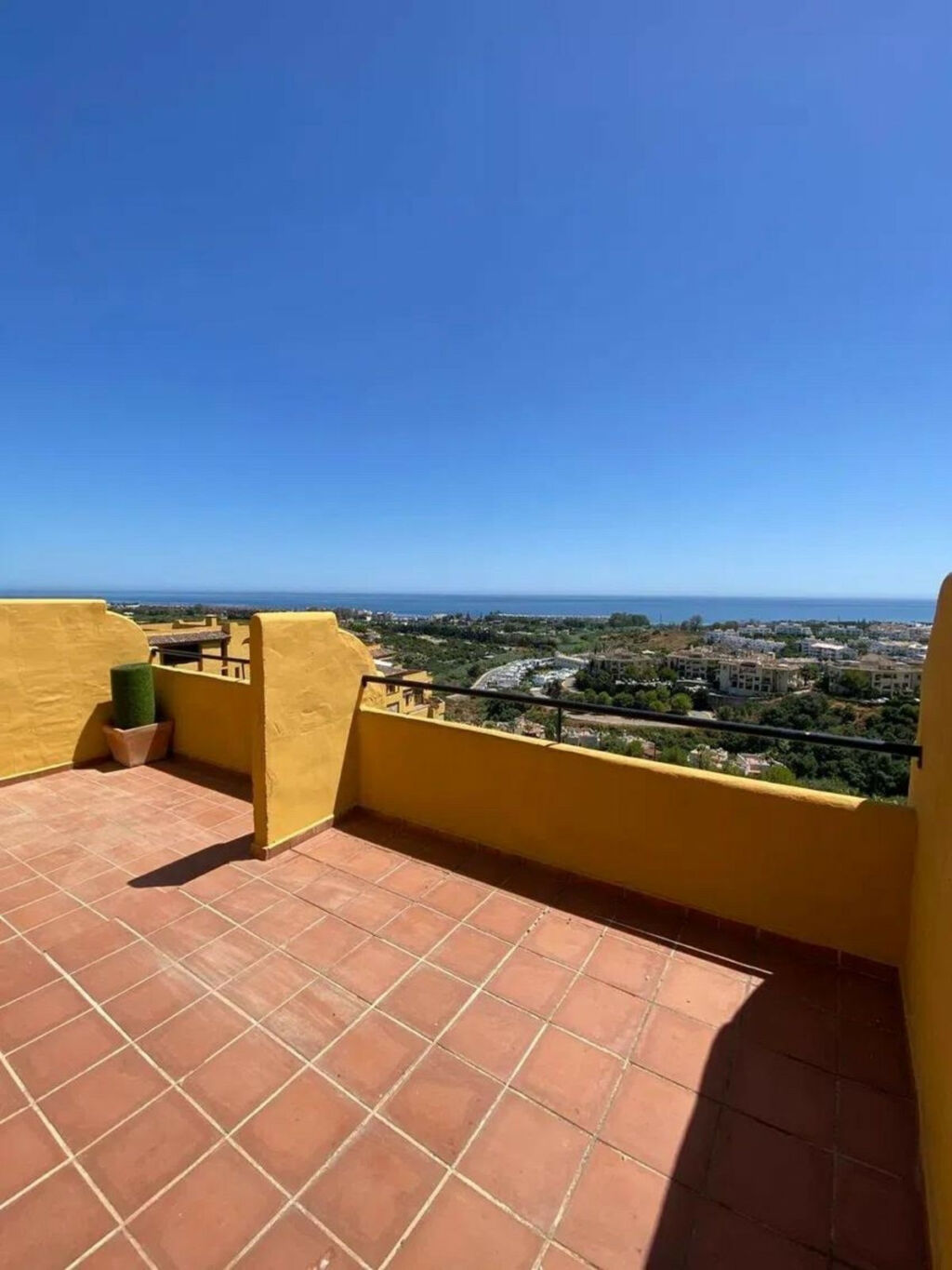 Penthouse Duplex Selwo Málaga - image 35