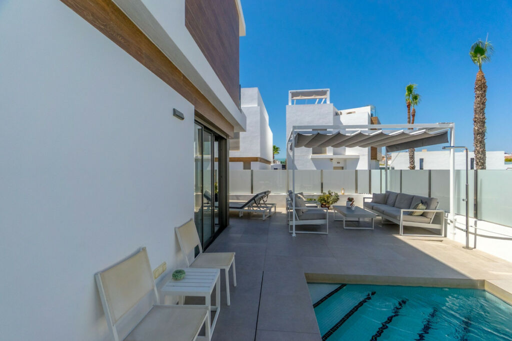 Detached Villa Villamartin Alicante - image 35