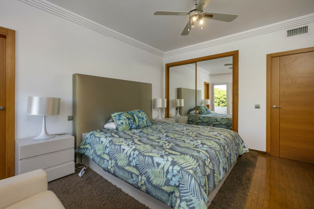 Middle Floor Apartment The Golden Mile Málaga - image 35