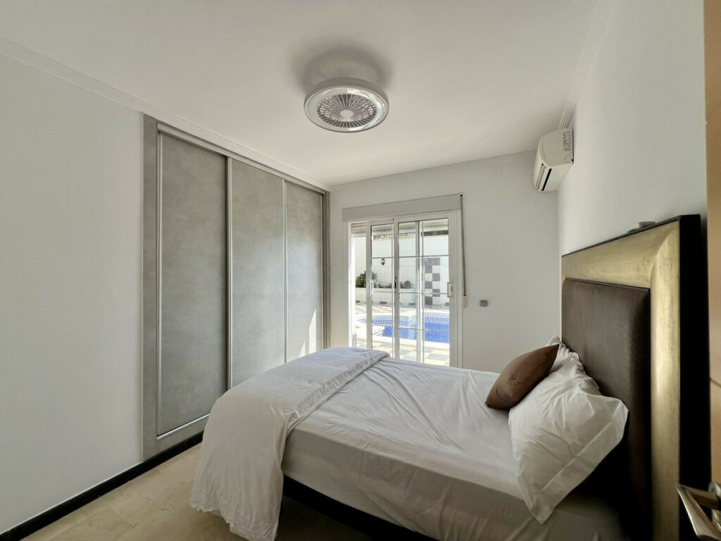 Detached Villa El Chaparral Málaga - image 36