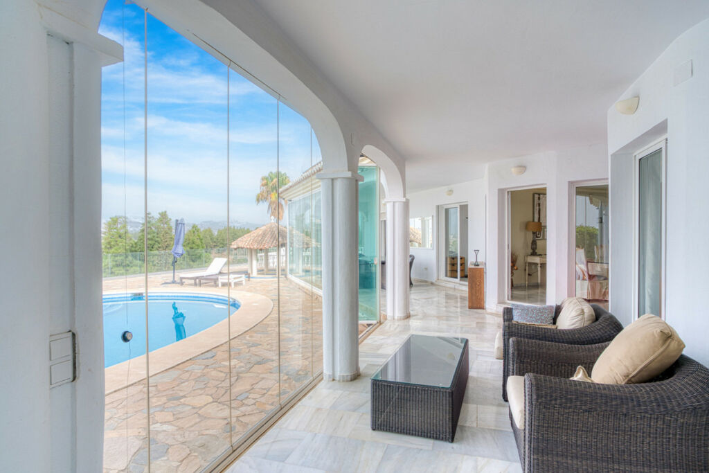 Detached Villa El Chaparral Málaga - image 16