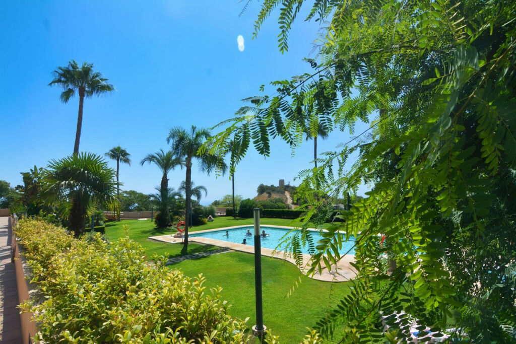Middle Floor Apartment Fuengirola Málaga - image 36