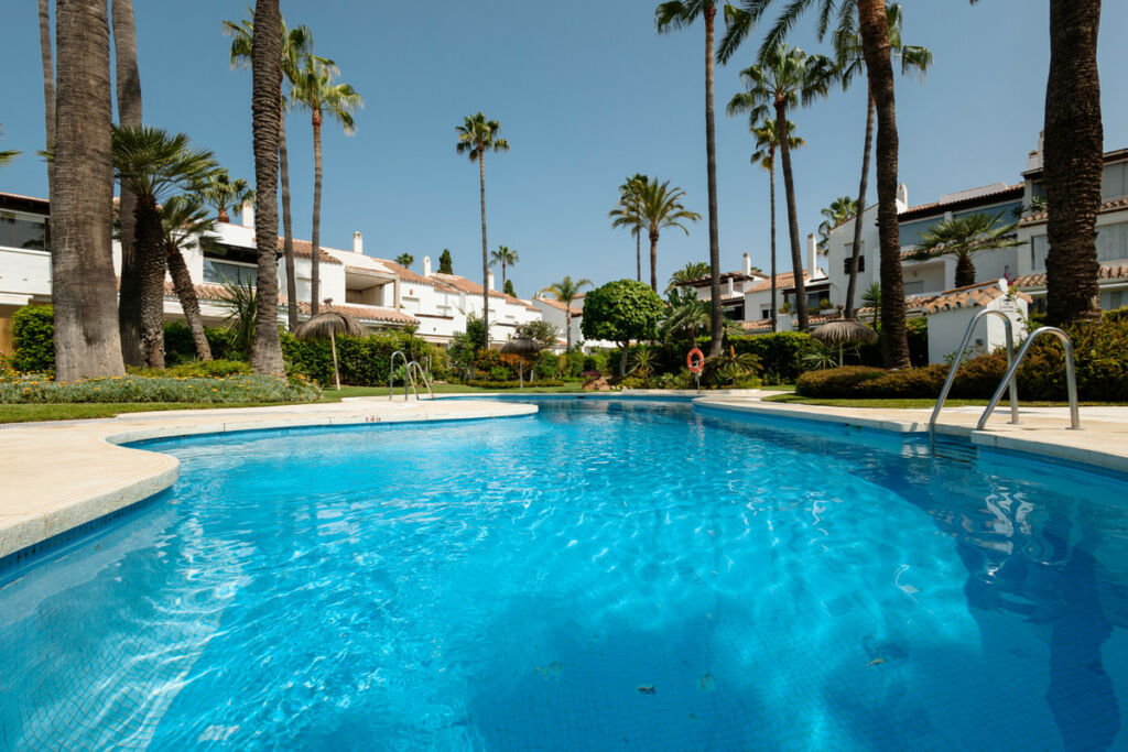 Middle Floor Apartment Bahía de Marbella Málaga - image 36