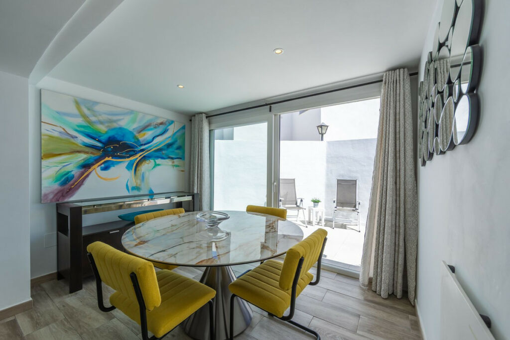 Detached Villa Estepona Málaga - image 36