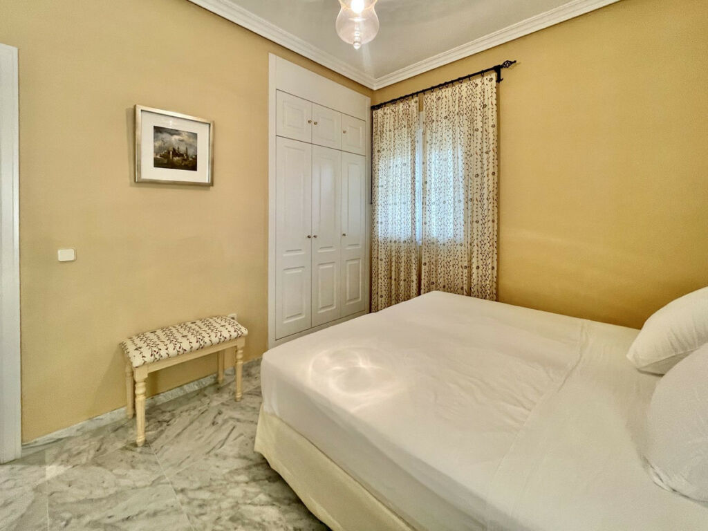 Ground Floor Apartment The Golden Mile Málaga - image 29