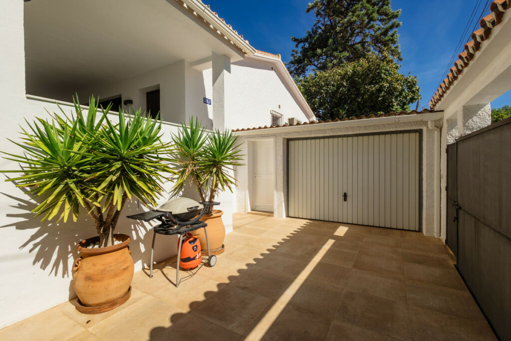 Detached Villa Costabella Málaga - image 36
