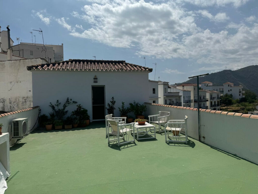 Penthouse Duplex Istán Málaga - image 35