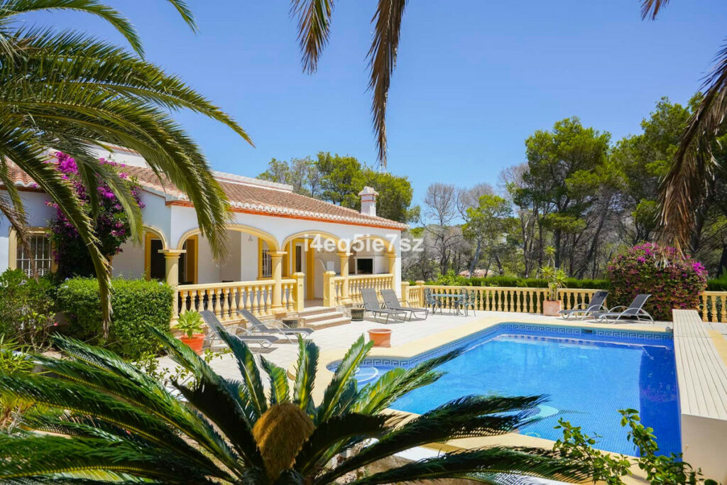 Detached Villa Javea Alicante - image 36