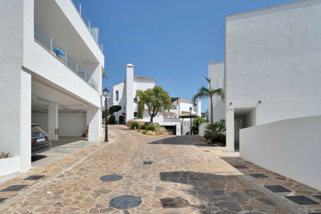 Penthouse Duplex Altos de los Monteros Málaga - image 36