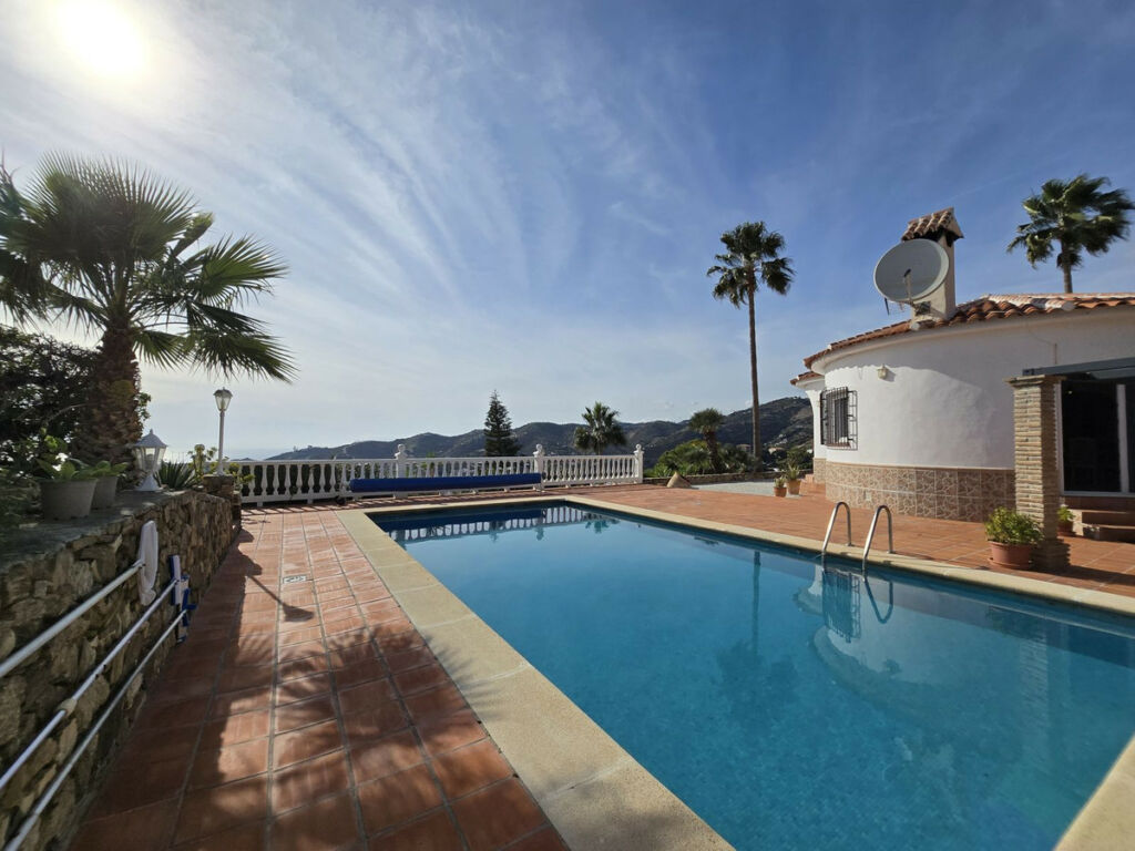 Detached Villa Torrox Málaga - image 36