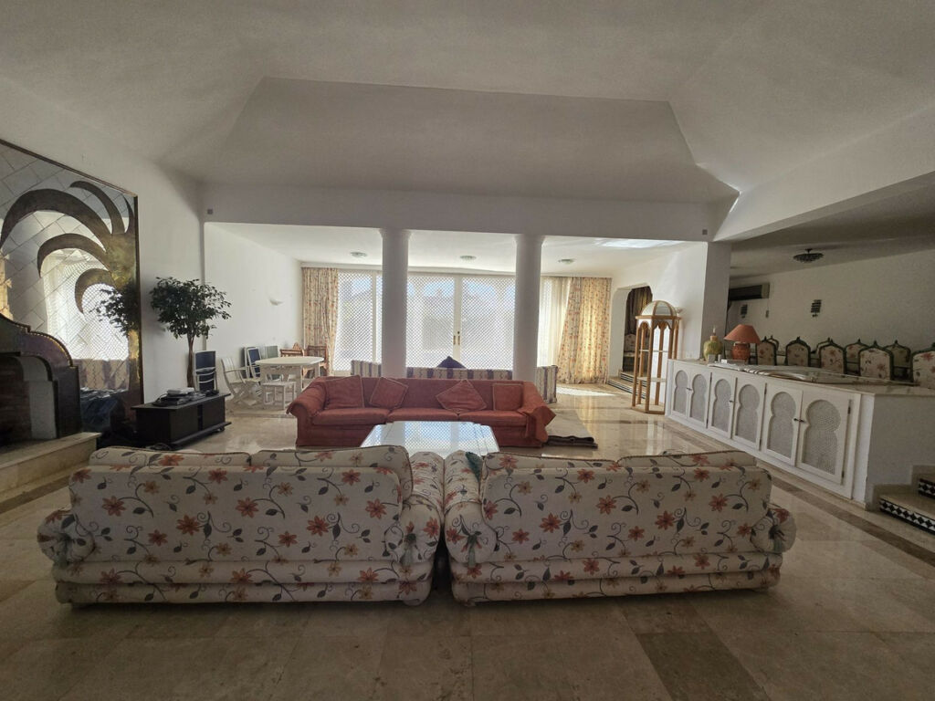 Detached Villa Marbella Málaga - image 36