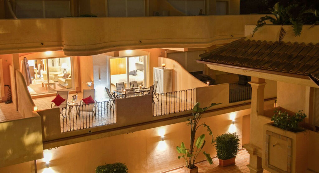 Ground Floor Apartment Aloha Málaga - image 36