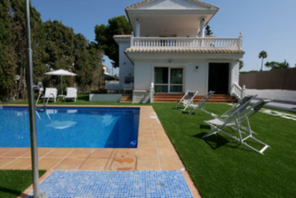 Detached Villa Cabopino Málaga - image 36