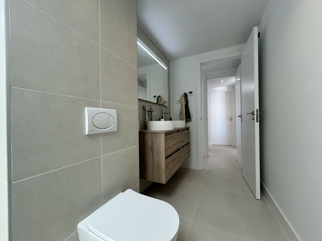 Penthouse Higueron Málaga - image 36