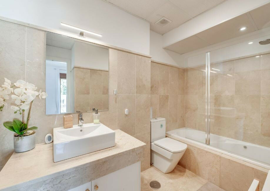 Middle Floor Apartment Benahavís Málaga - image 26