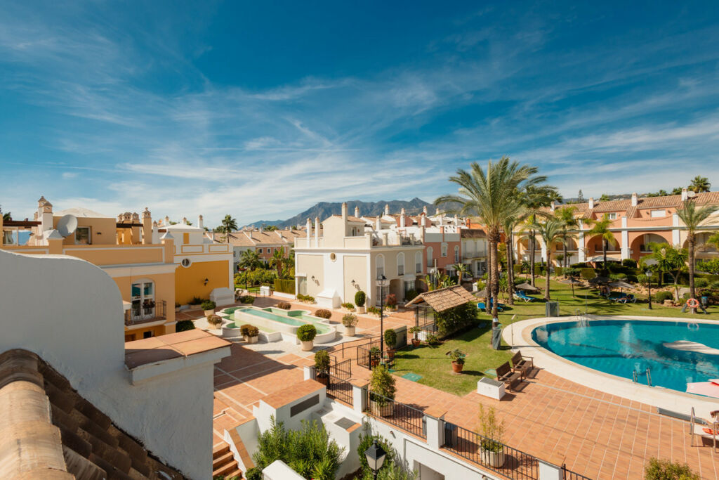 Semi-Detached House Bahía de Marbella Málaga - image 36