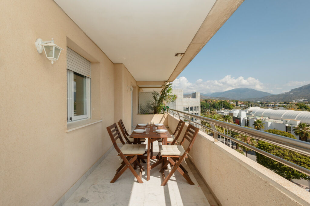 Middle Floor Apartment Puerto Banús Málaga - image 37