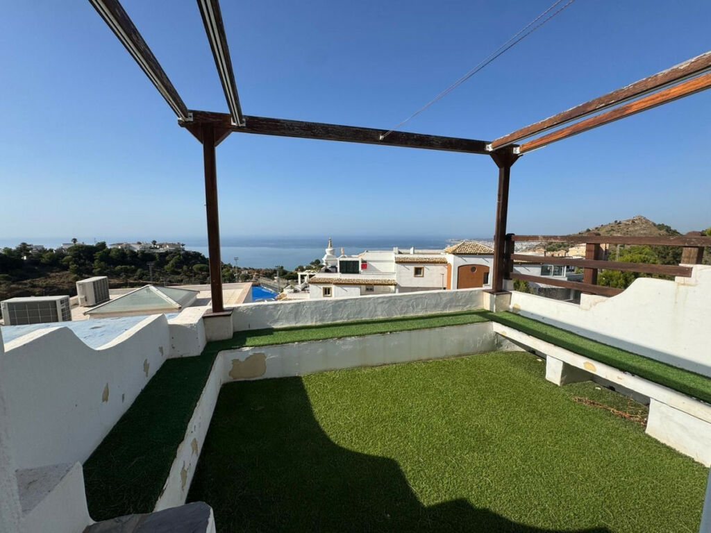 Detached Villa Benalmadena Pueblo Málaga - image 37