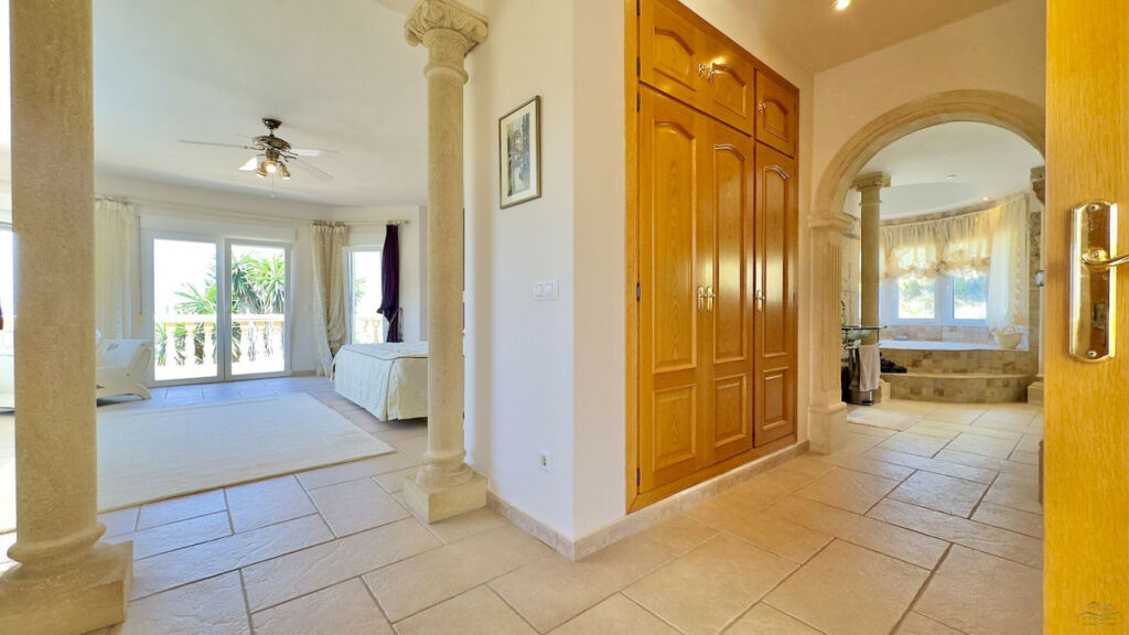 Detached Villa Javea Alicante - image 37